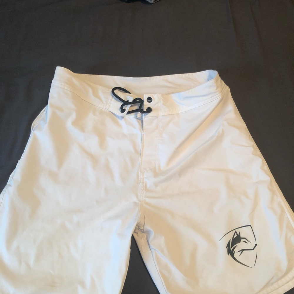 Alphalete board shorts